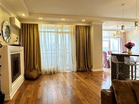 квартира за адресою Андрія Верхогляда вул. (Михайла Драгомирова), 5