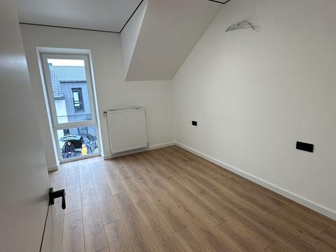 будинок за адресою Шуткова