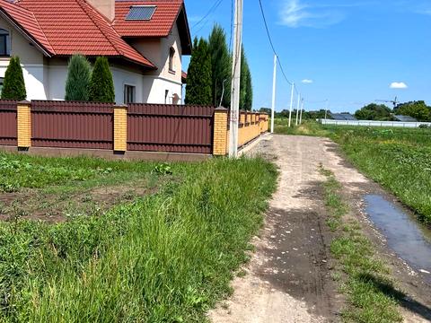 участок по адресу Олександра Довженка