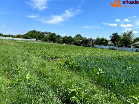 участок по адресу Олександра Довженка