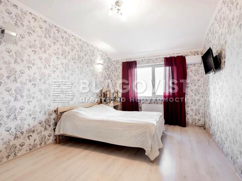 квартира за адресою Богатирська вул., 42