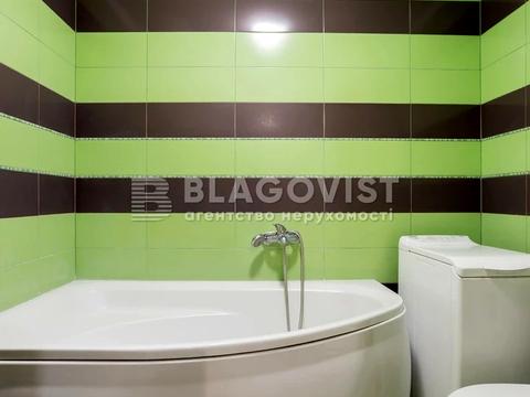 квартира за адресою Богатирська вул., 42