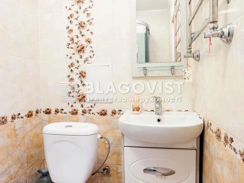 квартира за адресою Богатирська вул., 42