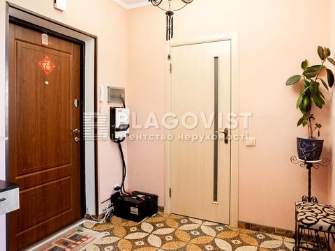 квартира за адресою Богатирська вул., 42