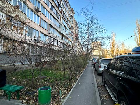 квартира за адресою Героїв полку "Азов" вул. (Маршала Малиновського), 1