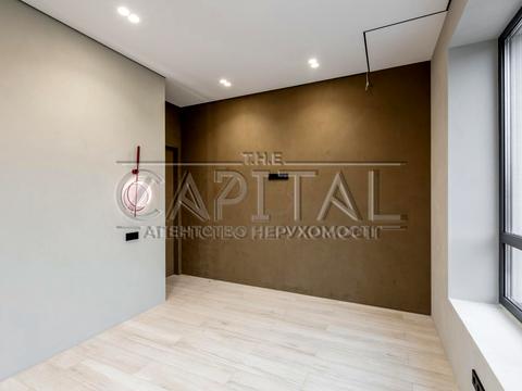 комерційна за адресою Київська вул., 10