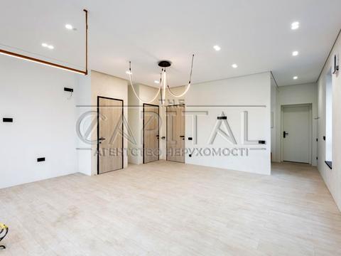 комерційна за адресою Київська вул., 10