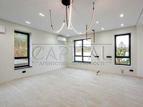 комерційна за адресою Київська вул., 10