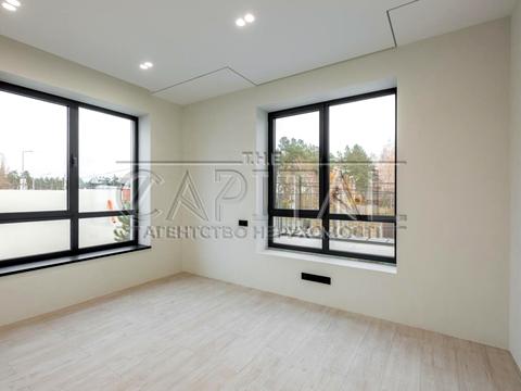 комерційна за адресою Київська вул., 10