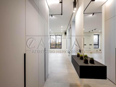 комерційна за адресою Київська вул., 10