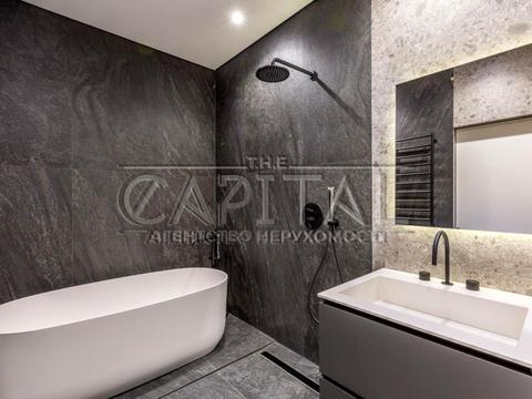 комерційна за адресою Київська вул., 10