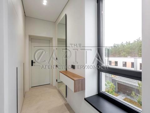 комерційна за адресою Київська вул., 10