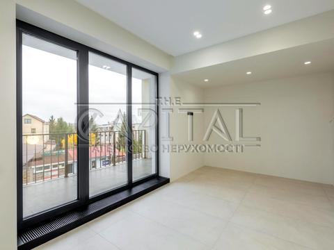 комерційна за адресою Київська вул., 10