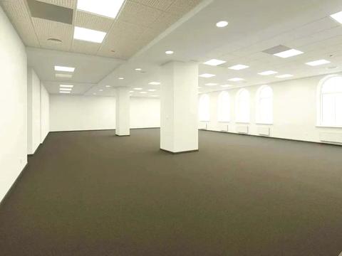 комерційна за адресою Набережно-Хрещатицька вул., 13/5