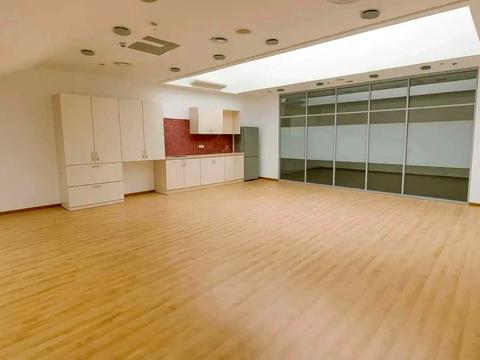 комерційна за адресою Набережно-Хрещатицька вул., 13/5