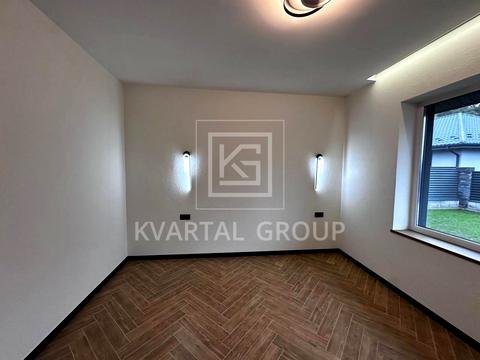 будинок за адресою Успішна, 10