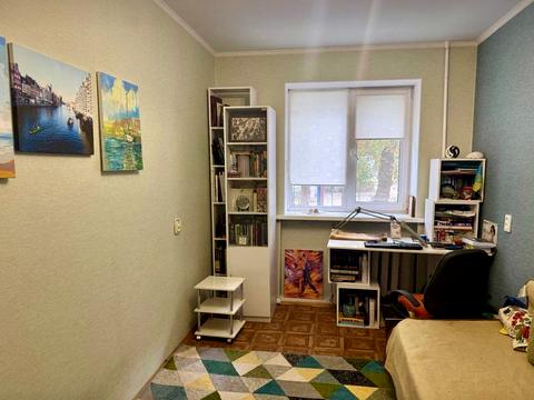 квартира за адресою Космонавтів вул., 122а