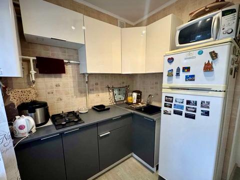 квартира за адресою Космонавтів вул., 122а