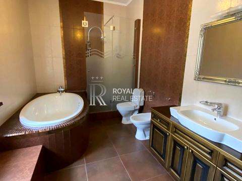 будинок за адресою с. Лісники, Кільцева вул., 2б