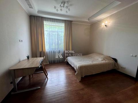 будинок за адресою с. Лісники, Кільцева вул., 2б