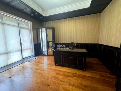 будинок за адресою с. Лісники, Кільцева вул., 2б