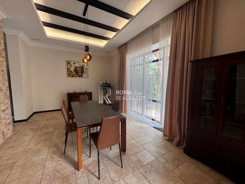 будинок за адресою с. Лісники, Кільцева вул., 2б