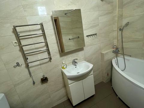 квартира за адресою Євгена Чикаленка вул., 43