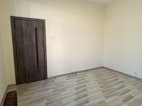 коммерческая по адресу Ровно, вул. Симона Петлюри, 28