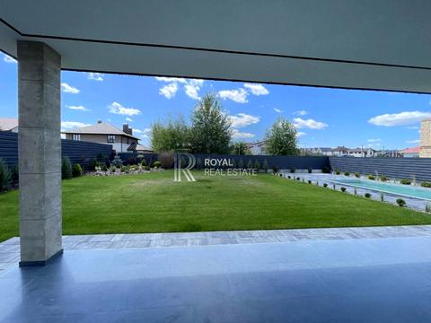 будинок за адресою Соборна вул. ()