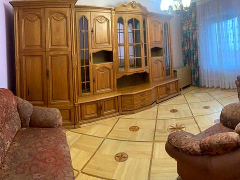 квартира за адресою Ревуцького вул., 28