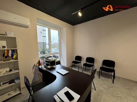 коммерческая по адресу Героїв Миколаєва ул., 129а