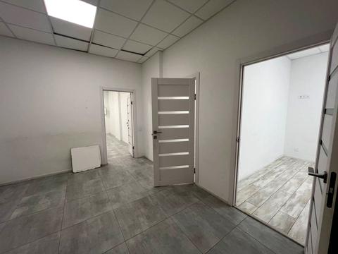 комерційна за адресою Тернопільська вул., 21к