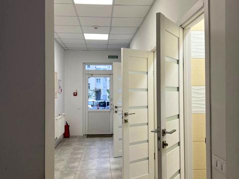 комерційна за адресою Тернопільська вул., 21к