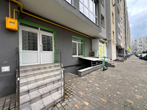 комерційна за адресою Тернопільська вул., 21к