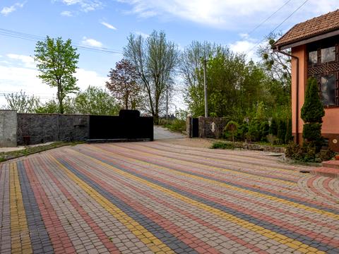 будинок за адресою с. Солонка, Наварійська вул.