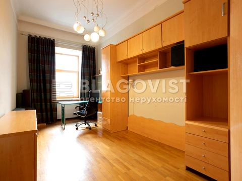 квартира за адресою Інститутська вул., 13/4