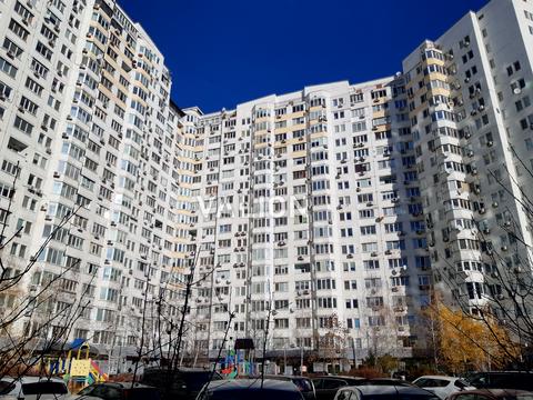 квартира за адресою Миколи Бажана просп., 14