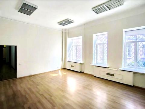 коммерческая по адресу Михаила Омеляновича-Павленко ул. (Суворова), 13