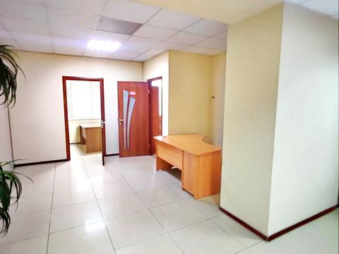 комерційна за адресою Жилянська вул., 97