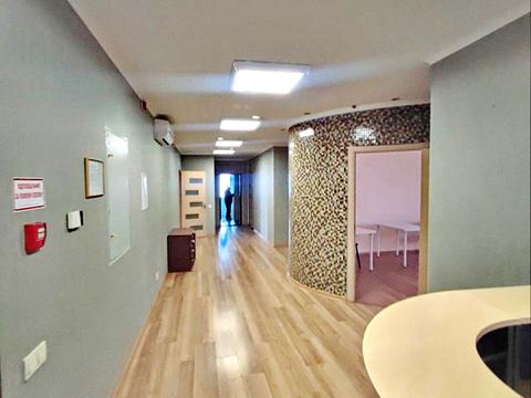 комерційна за адресою Жилянська вул., 97