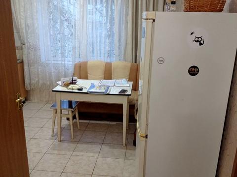 квартира за адресою Володимира Івасюка просп. (Героїв Сталінграду), 28