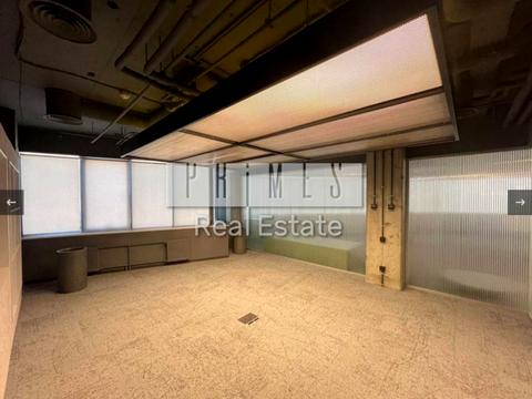 комерційна за адресою Володимирська вул., 2