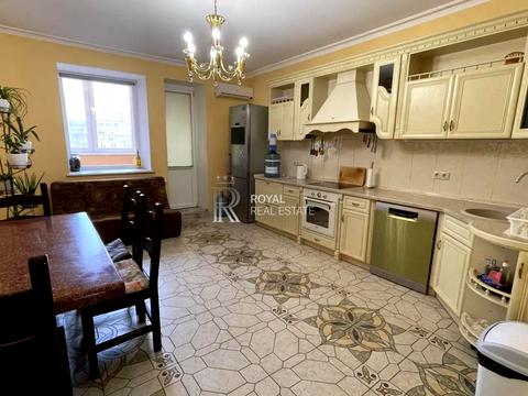 квартира по адресу Голосеевская ул., 13