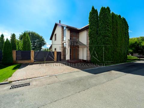 будинок за адресою Центральна вул.