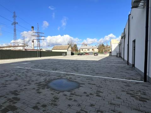 комерційна за адресою Павла Думанського вул., 14