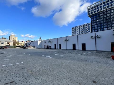 комерційна за адресою Павла Думанського вул., 14