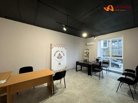 коммерческая по адресу Героїв Миколаєва ул., 129