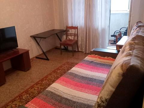 квартира за адресою Академіка Глушкова просп., 19