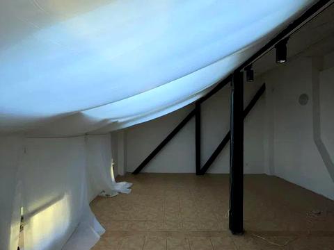 комерційна за адресою Староєврейська вул., 22