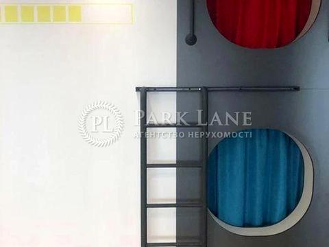 коммерческая по адресу Кловский спуск, 7